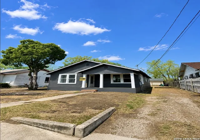 Photo 1 of Sale Pending at 723 Waverly Ave, San Antonio, TX 78201 | MLS# 1995785 | Listing updated on 2026-08-20