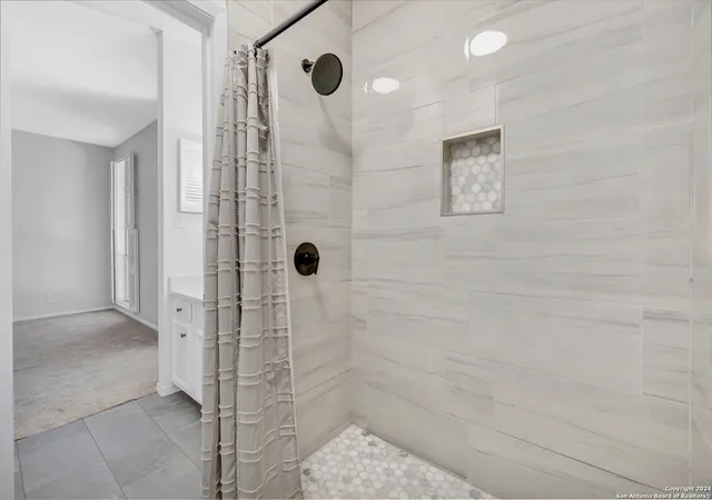 2nd image of 3678 Hidden Dr, San Antonio, TX 78217