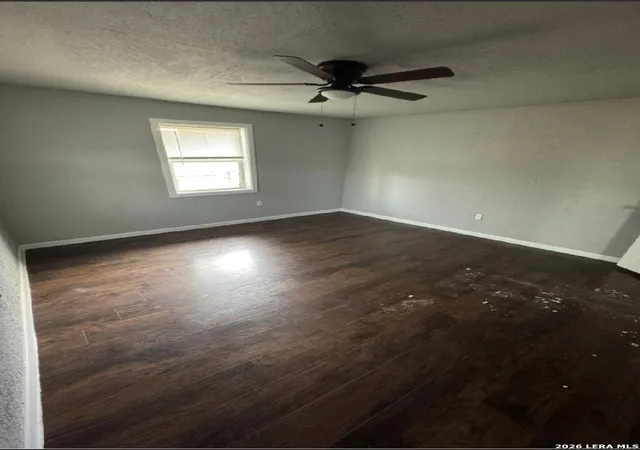 Photo 4 of Single family home for sale at 915 N San Marcos, San Antonio, TX 78207 | MLS# 1995788 | Listing updated on 2026-08-29