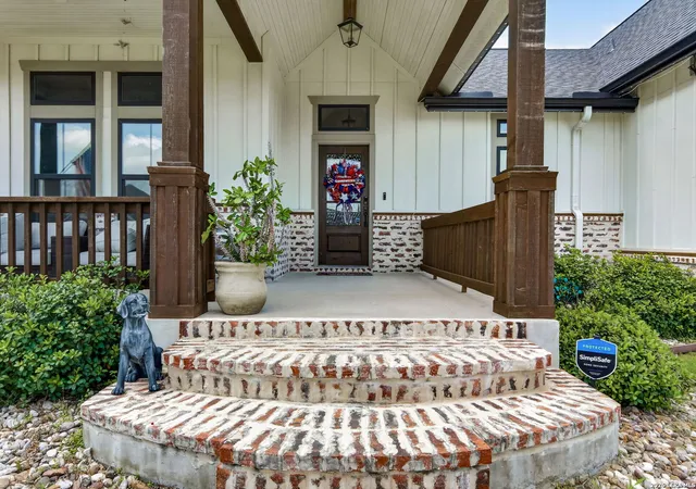 5th image of 109 Bayberry Ct, La Vernia, TX 78121 | MLS# 1995792