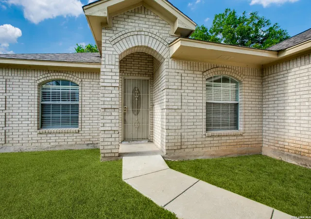 Homes for sale in San Antonio, TX | 5030 Timber Wind, San Antonio, TX 78250 | MLS# 1995823