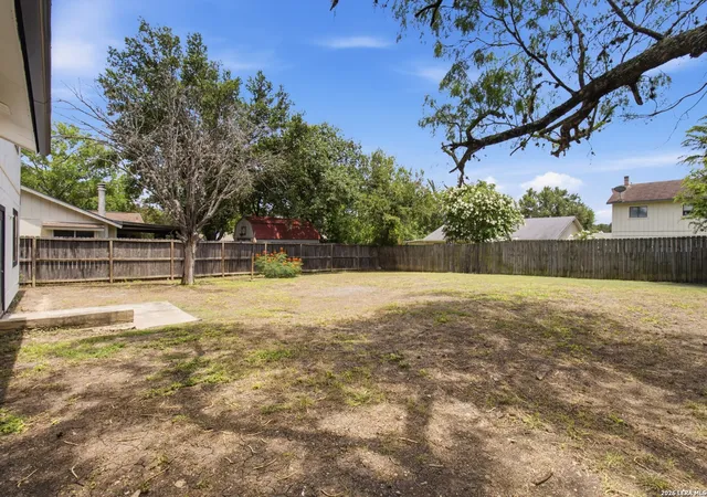 27th image of 6206 Cherrywest Cir, San Antonio, TX 78240 | MLS# 1995824