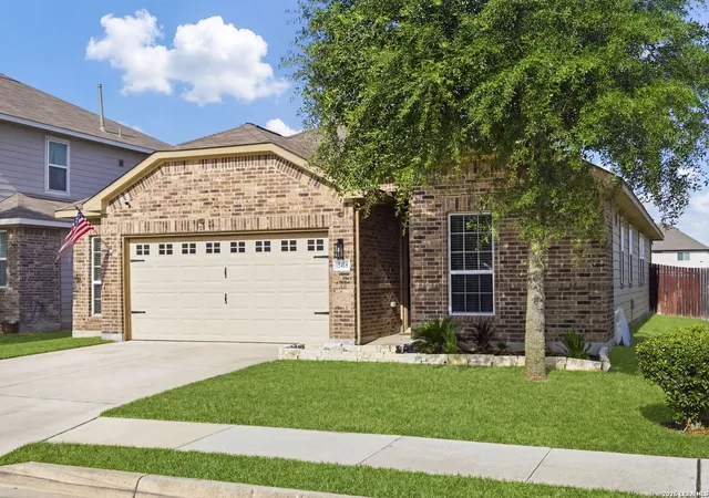 Photo 3 of Single family home for sale at 12418 Belfort Pt, Schertz, TX 78154 | MLS# 1995828 | Listing updated on 2026-09-09