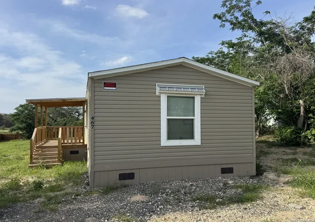 Photo 4 of Sale Pending at 467 Duke Rd, San Antonio, TX 78264 | MLS# 1995841 | Listing updated on 2026-08-24