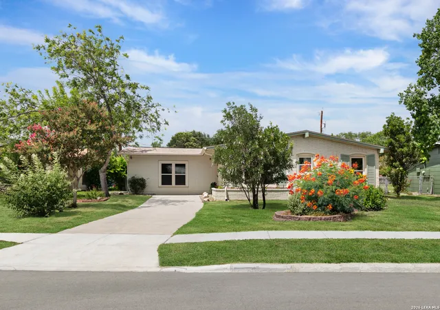 Photo 1 of Sale Pending at 107 Shropshire Dr, San Antonio, TX 78217 | MLS# 1995843 | Listing updated on 2026-08-15