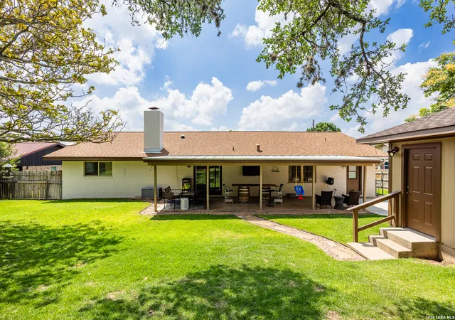 Homes for sale in Kerrville, TX | 708 Mockingbird Lane, Kerrville, TX 78028 | MLS# 1995877