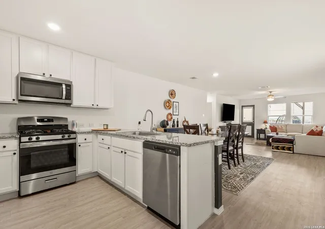 Photo 4 of Single family home for sale at 9129 Navarro, Seguin, TX 78155 | MLS# 1995885 | Listing updated on 2026-07-10
