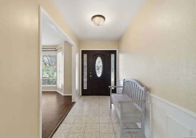 4th image of 418 Crestwind Dr, Windcrest, TX 78239 | MLS# 1995909