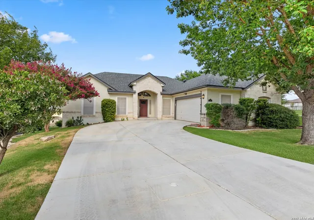 Photo 3 of Single family home for sale at 280 Long Creek Blvd, New Braunfels, TX 78130 | MLS# 1995913 | Listing updated on 2026-09-17