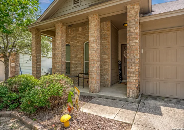 Homes for sale in San Antonio, TX | 107 Finch Knl, San Antonio, TX 78253 | MLS# 1995921