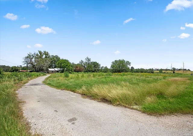 Homes for sale in Adkins, TX | 15510 Us Hwy 87 W, Adkins, TX 78101 | MLS# 1995922