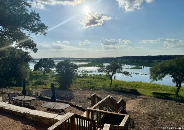 11th image of 205 Bravo Rd, Canyon Lake, TX 78133 | MLS# 1995924