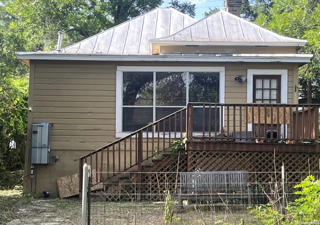3rd image of 432 W Woodlawn Ave, San Antonio, TX 78212 | MLS# 1995937