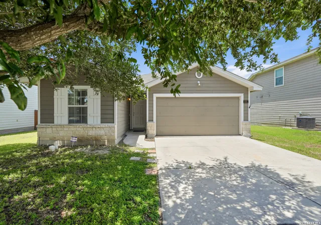 Photo 2 of Single family home for sale at 831 Six Iron, San Antonio, TX 78221 | MLS# 1995939 | Listing updated on 2026-09-17