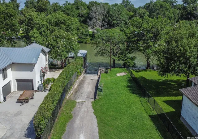 Photo 23 of Single family home for sale at 110 Sandpiper Ln, Mc Queeney, TX 78123 | MLS# 1995969 | Listing updated on 2026-10-06