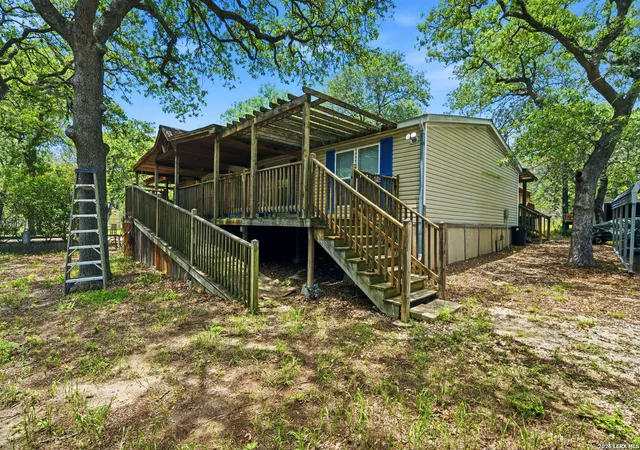 Homes for sale in La Vernia, TX | 216 Oak Grv, La Vernia, TX 78121 | MLS# 1996015
