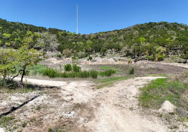 24th image of 18688 Morales Ranch Rd, Helotes, TX 78023 | MLS# 1996031
