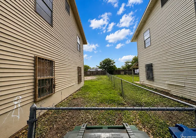 4th image of 9027 Garnett Ave, San Antonio, TX 78221 | MLS# 1996098