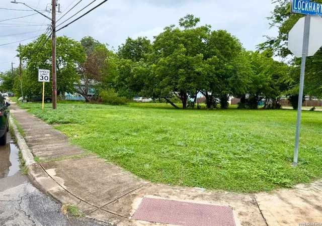 Photo 1 of Land for sale at 1625 Burnet St, San Antonio, TX 78202 | MLS# 1996101 | Listing updated on 2026-08-01
