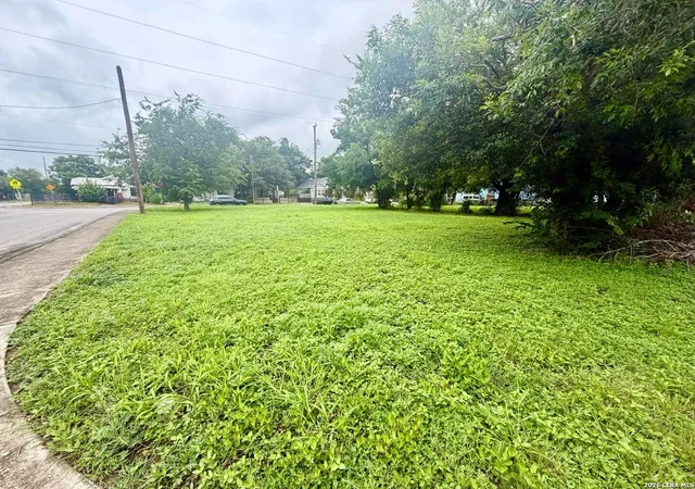 Photo 3 of Land for sale at 1625 Burnet St, San Antonio, TX 78202 | MLS# 1996101 | Listing updated on 2026-08-01