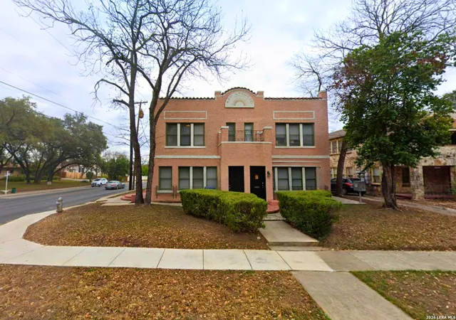 1st image of 400 W Lynwood Ave, San Antonio, TX 78212 | MLS# 1996134