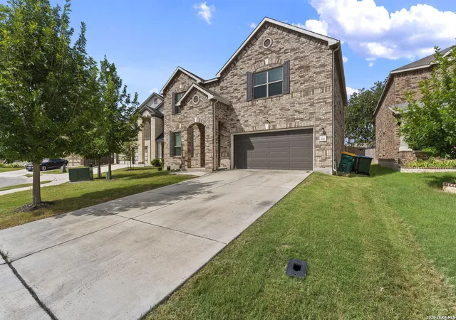 4th image of 111 Kyle Cv, Universal City, TX 78148 | MLS# 1996135
