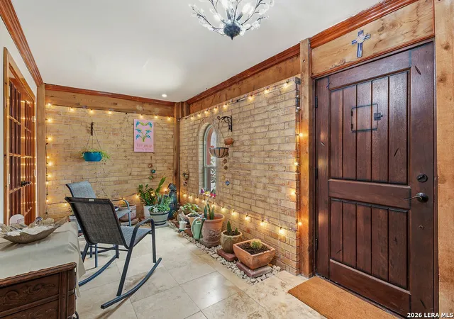 Photo 3 of Single family home for sale at 3118 Wroxton Rd, San Antonio, TX 78217 | MLS# 1996154 | Listing updated on 2026-09-15