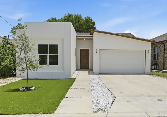 Photo 1 of Single family home for sale at 11318 Lisbon Dr, San Antonio, TX 78213 | MLS# 1996159 | Listing updated on 2026-08-16