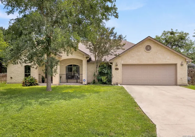 Homes for sale in Seguin, TX | 1353 Hunters Ct, Seguin, TX 78155 | MLS# 1996189
