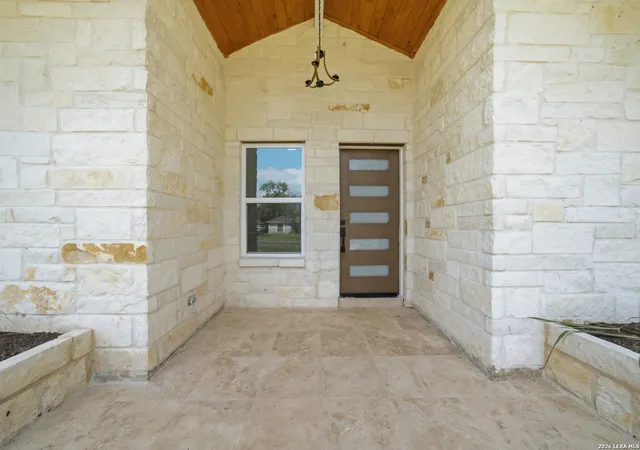 Photo 2 of Single family home for sale at 118 S Gardenview, Castle Hills, TX 78213 | MLS# 1996202 | Listing updated on 2026-09-03