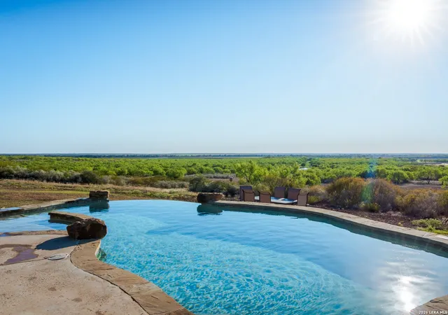 5th image of 5529 Fm 140, Uvalde, TX 78801 | MLS# 1996212