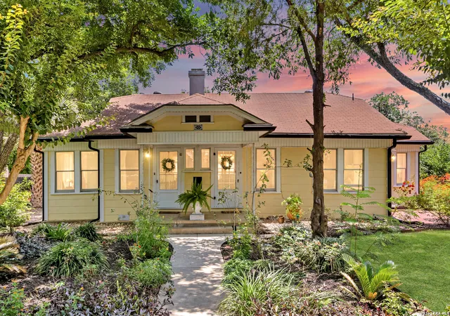 Homes for sale in Alamo Heights, TX | 222 Redwood St, Alamo Heights, TX 78209 | MLS# 1996246