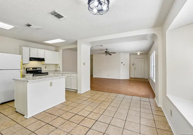 Photo 3 of Single family home for sale at 8142 Manderly Pl, Converse, TX 78109 | MLS# 1996257 | Listing updated on 2026-09-10