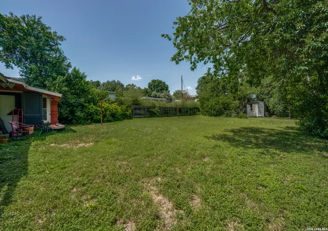 12th image of 1702 Karen Ave, Austin, TX 78757 | MLS# 1996274