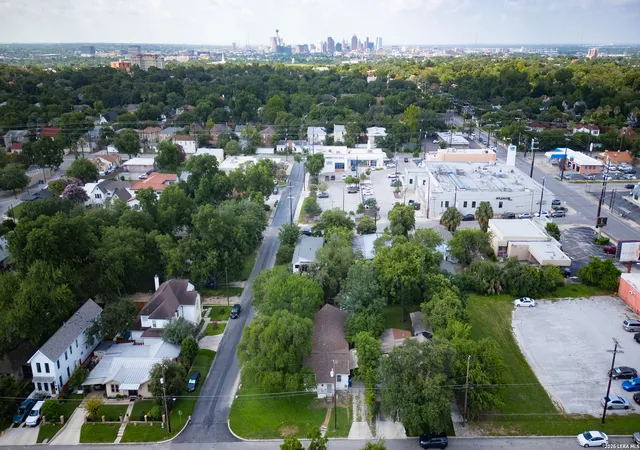 Photo 3 of Single family home for sale at 122 Annie, San Antonio, TX 78212 | MLS# 1996295 | Listing updated on 2026-09-28