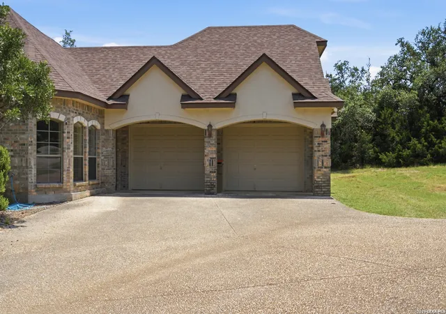 Homes for sale in Bulverde, TX | 30330 Saddleridge Dr, Bulverde, TX 78163 | MLS# 1996356