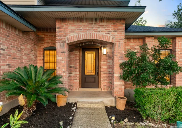 3rd image of 19918 Park Fls, San Antonio, TX 78259 | MLS# 1996358