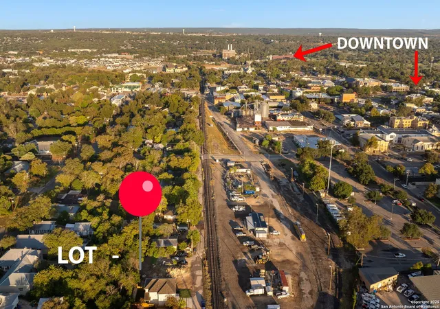 4th image of 404 Hill Ave, New Braunfels, TX 78130 | MLS# 1996390