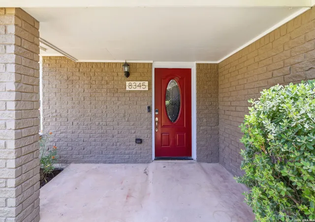 Photo 3 of Single family home for sale at 8345 Old Austin Rd, Selma, TX 78154 | MLS# 1996402 | Listing updated on 2026-09-06