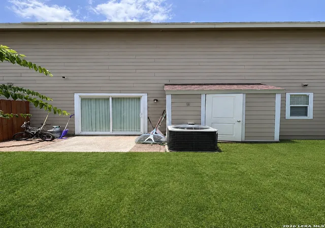 17th image of 9140 Timber Path #2405, San Antonio, TX 78250 | MLS# 1996423