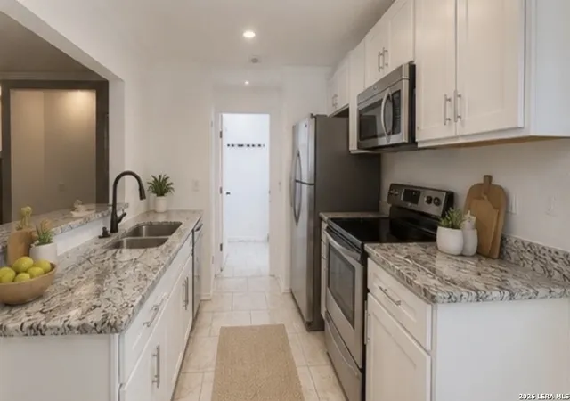 3rd image of 9140 Timber Path #2405, San Antonio, TX 78250 | MLS# 1996423