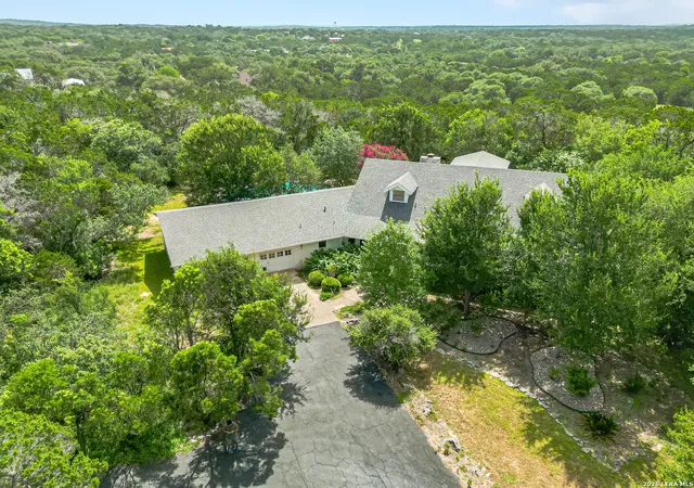Photo 3 of Sale Pending at 27036 Cynthia Dr, San Antonio, TX 78266 | MLS# 1996444 | Listing updated on 2026-08-14