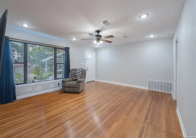 Photo 3 of Single family home for sale at 145 Addax Dr, San Antonio, TX 78213 | MLS# 1996456 | Listing updated on 2026-09-15