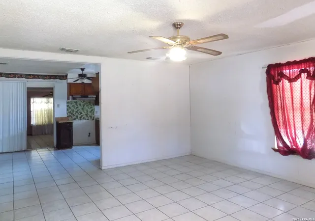 3rd image of 1924 Hoover St, Eagle Pass, TX 78852 | MLS# 1996511