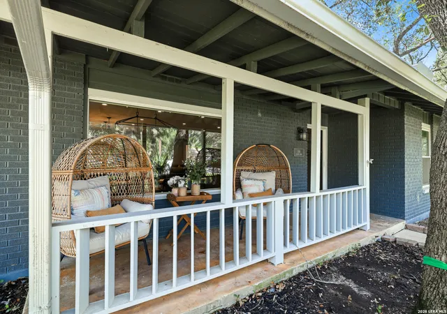 Photo 2 of Single family home for sale at 146 Canyon Creek Dr, Hollywood Park, TX 78232 | MLS# 1996551 | Listing updated on 2026-09-01