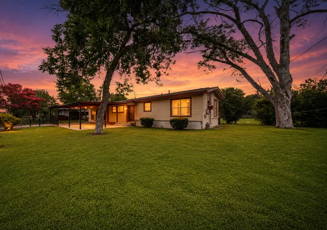 Photo 1 of Single family home for sale at 2714 Kaiser Dr, San Antonio, TX 78222 | MLS# 1996554 | Listing updated on 2026-09-15
