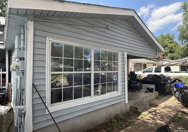 4th image of 325 Sims, San Antonio, TX 78225 | MLS# 1996557