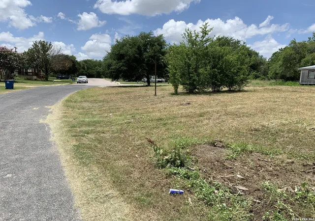 4th image of 12070 Rathskeller, La Coste, TX 78039 | MLS# 1996583