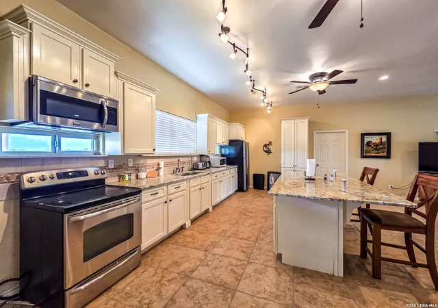5th image of 23885 Fm 1021, El Indio, TX 78860 | MLS# 1996594