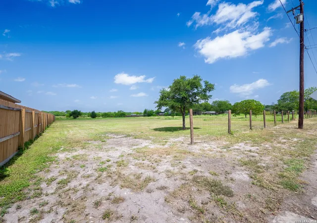 Photo 1 of Land for sale at 1523 Logwood Ave, San Antonio, TX 78221 | MLS# 1996629 | Listing updated on 2026-08-03